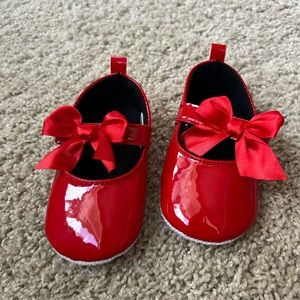 Hudson Baby | NWOT Ruby Red Shoes, size 12-18m